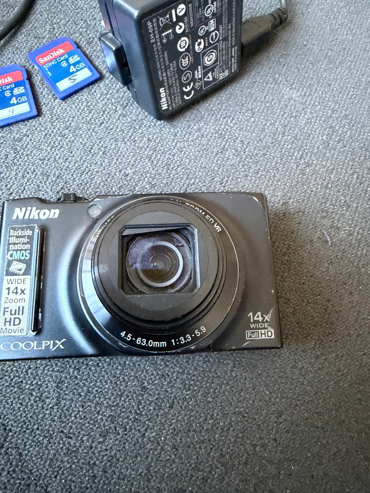 Nikon Coolpix S8200 Compactcamera met 14x optische zoom, Ingebouwde flitser, Gebruikt, Oplader, Ophalen of Verzenden