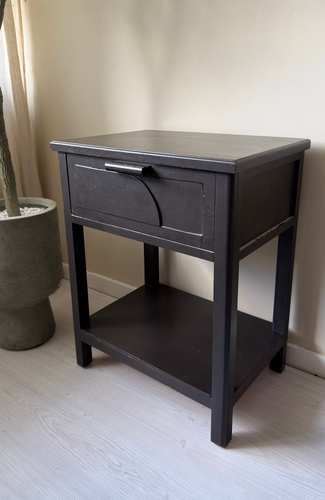 Nachtkastje japandi, Huis en Inrichting, Slaapkamer | Nachtkastjes, Ophalen, Zo goed als nieuw, Minder dan 45 cm, 55 tot 70 cm
