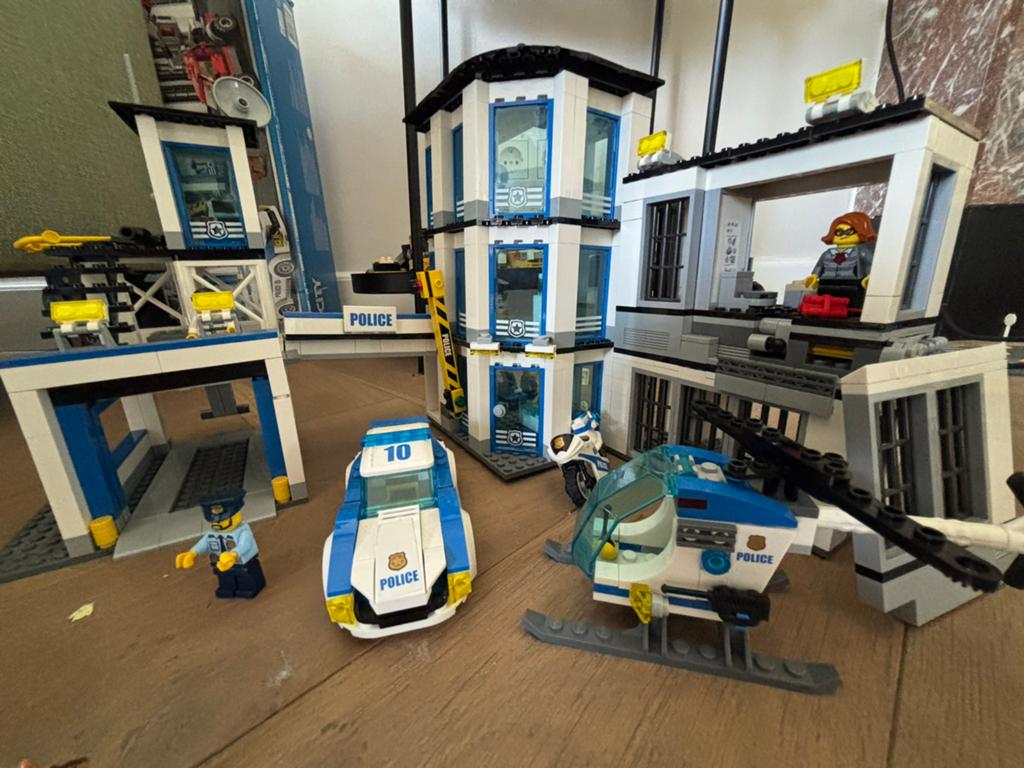 Lego City Politiebureau 60141 - Complete Set, Kinderen en Baby's, Ophalen, Lego, Compleet, Complete set