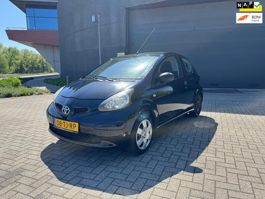 Toyota Aygo 1.0-12V, Auto's, Toyota, Voorwielaandrijving, 4 stoelen, Origineel Nederlands, Bedrijf