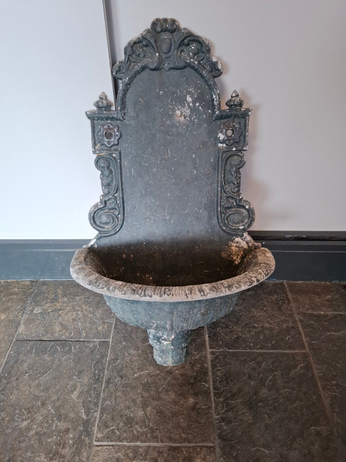 Antieke gietijzeren wandfontein - Decoratieve waterbak, Ophalen of Verzenden