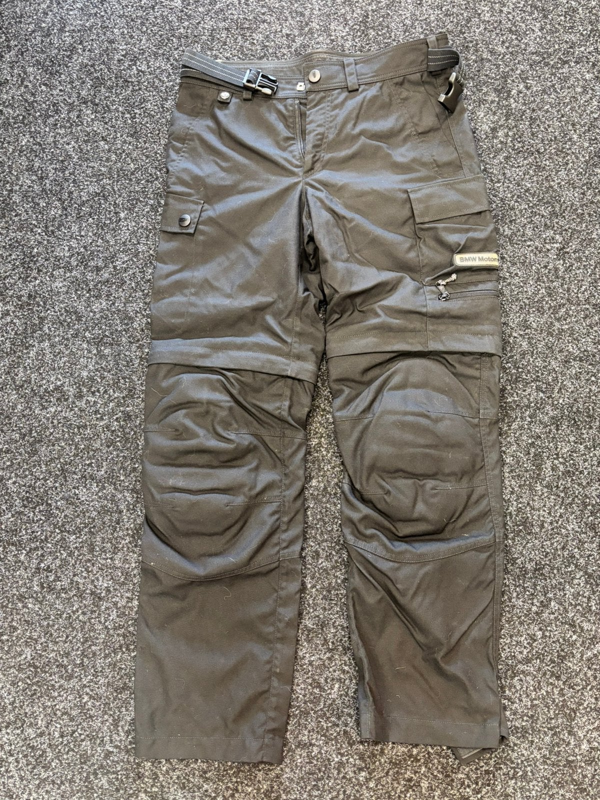 BMW motorrad Summer motorbroek en kniebeschermering mt M, Motoren, Kleding | Motorkleding, Ophalen of Verzenden, Tweedehands, Broek | textiel