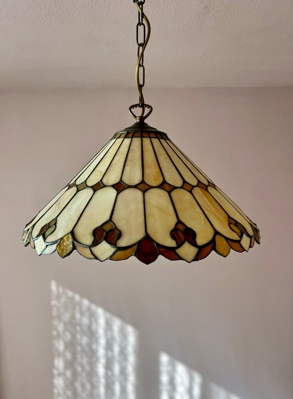 Vintage Tiffany Glas-in-lood Hanglamp | Warme Kleuren, Huis en Inrichting, Gebruikt, Lisa, Glas, Second
