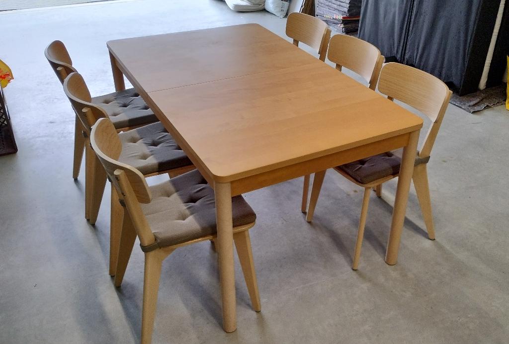 Ikea uitschuiftafel met zes stoelen, Huis en Inrichting, Ophalen, Gebruikt, 200 cm of meer, 50 tot 100 cm