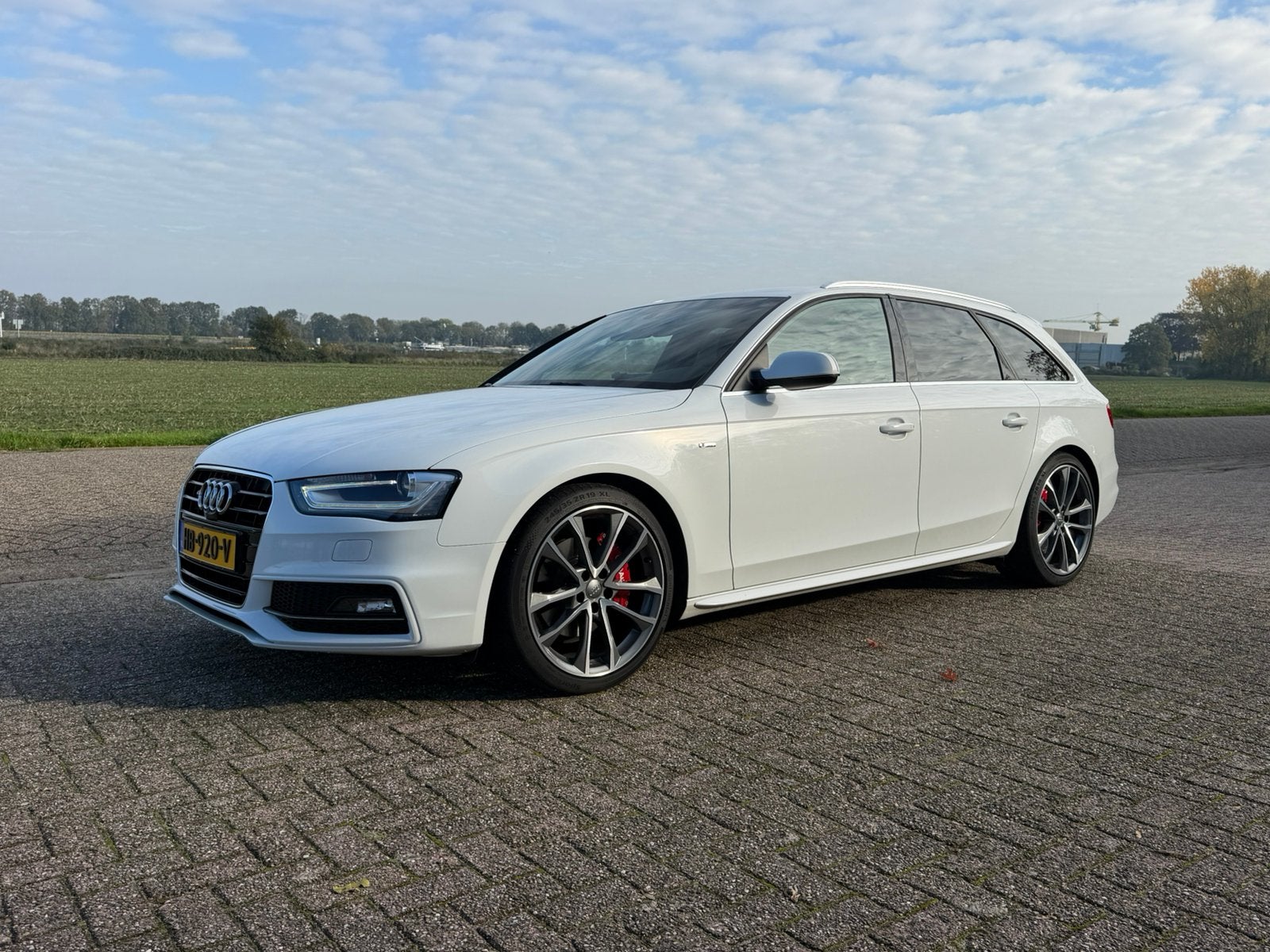 Audi A4 1.8 Tfsi 125KW Avant Multitr. 2015 Wit, Zwart, 4 cilinders, 1505 kg, Wit