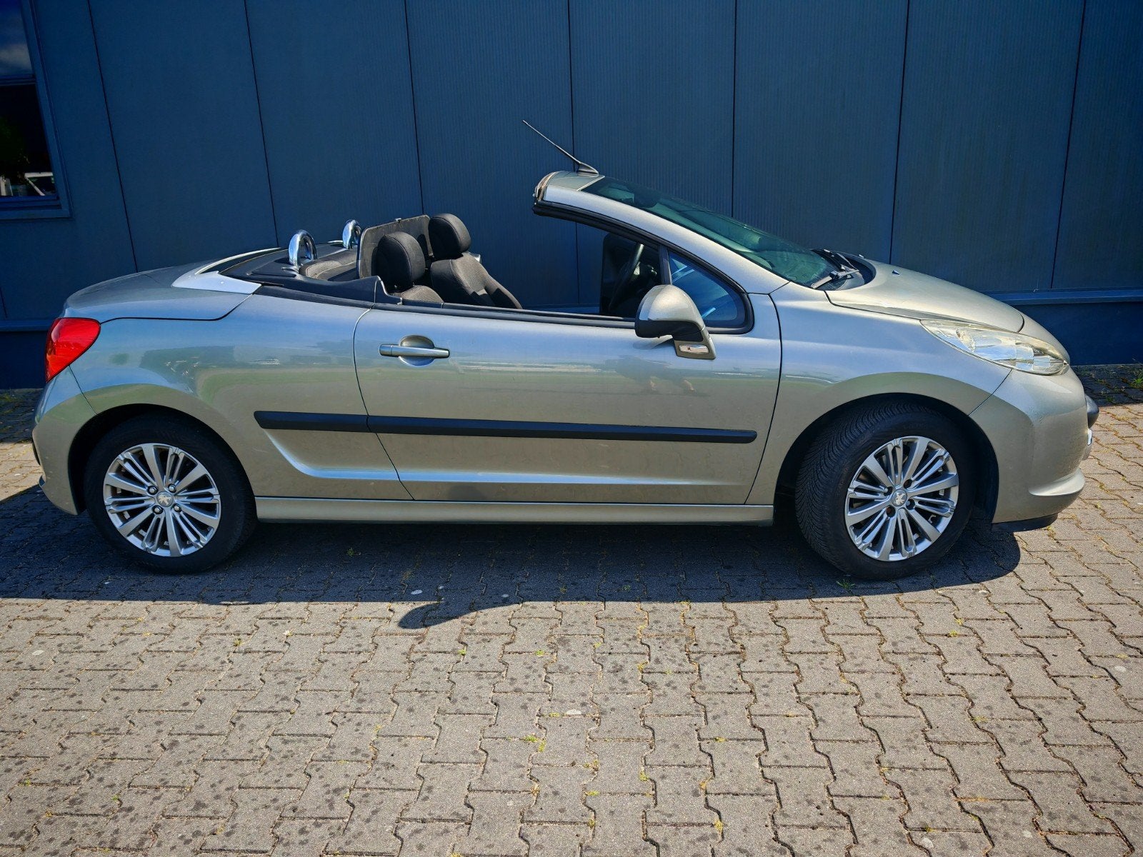 Peugeot 207 1.6 16V CC 88KW 2009 Grijs, Auto's, Voorwielaandrijving, 15 km/l, 4 cilinders, Cabriolet