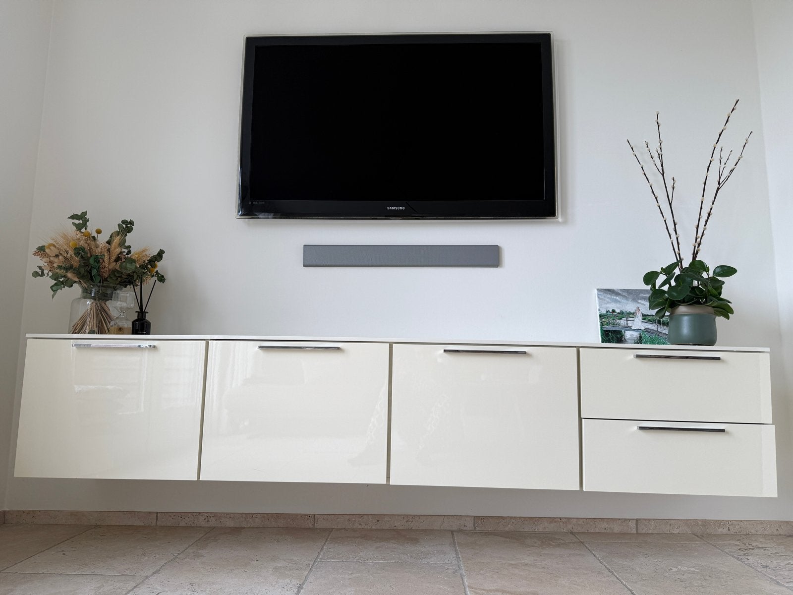 Zwevend TV-meubel op maat - 240,5cm breed - gratis afhalen, Ophalen, Gebruikt, Glas, 200 cm of meer