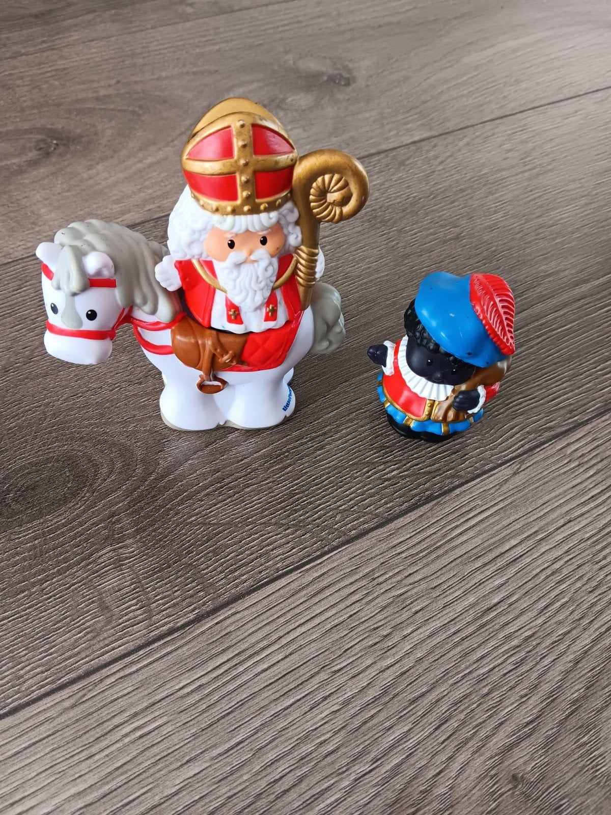 little people sint en piet, Ophalen