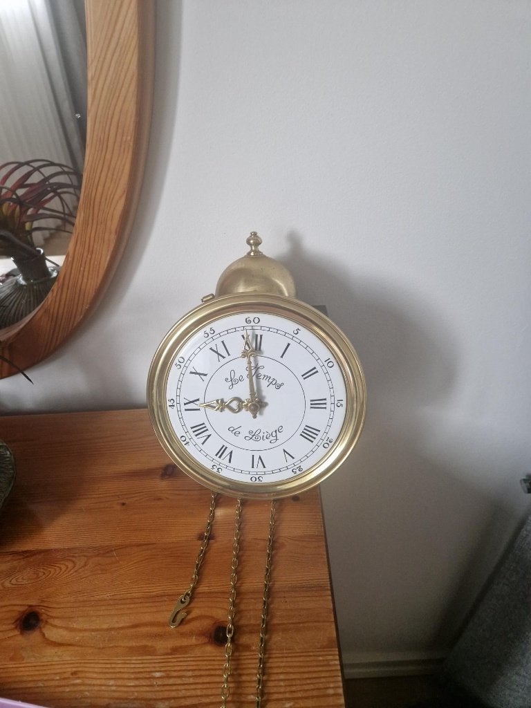 Comtoiseklok, Antiek en Kunst, Ophalen
