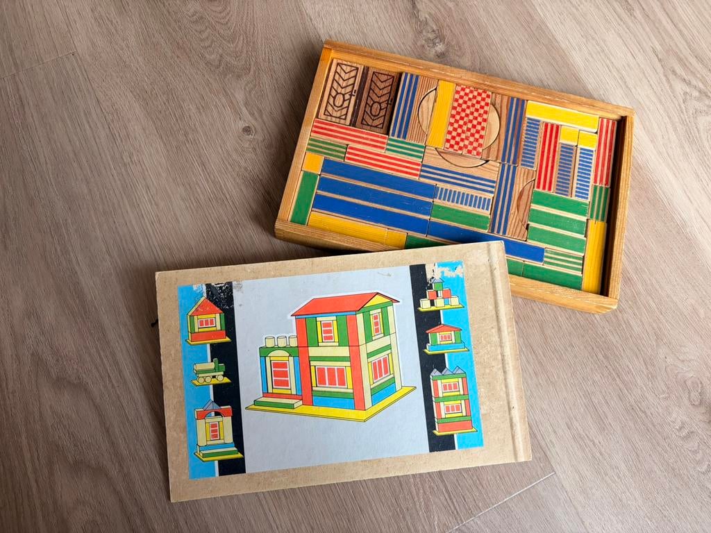 VERO Vintage houten blokkendoos - Kleurrijk bouwplezier, Ophalen of Verzenden, Gebruikt, Overige merken