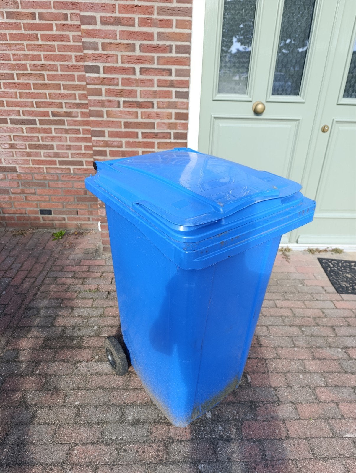 Blauwe afvalcontainer 240L - Zo goed als nieuw, Ophalen, Kunststof, 40 liter of meer, Zo goed als nieuw