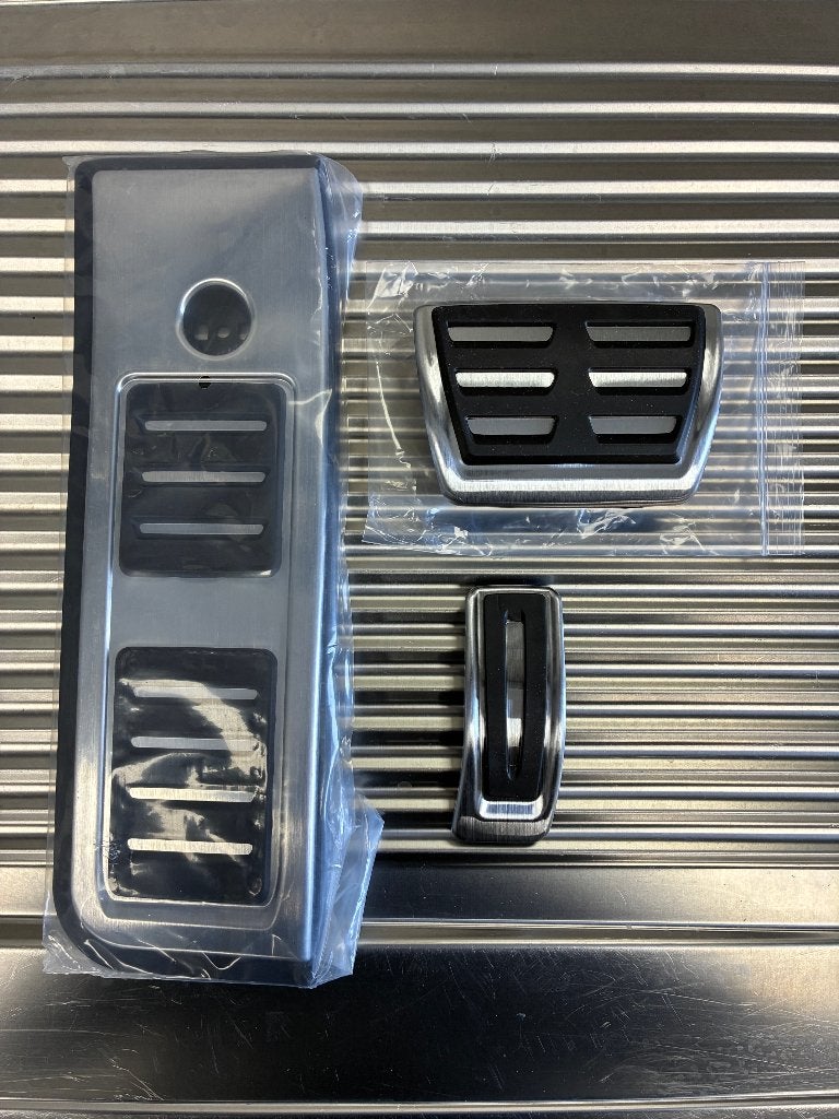 AUDI A6 C8 4K S-line pedalen set + voetsteun - aluminium !, Verzenden