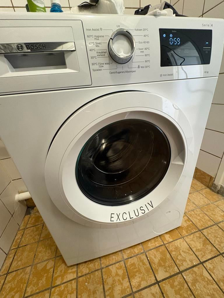 Bosch Serie 4 Exclusiv Wasmachine met Iron Assist, Ophalen, 1200 tot 1600 toeren, Gebruikt, 8 tot 10 kg