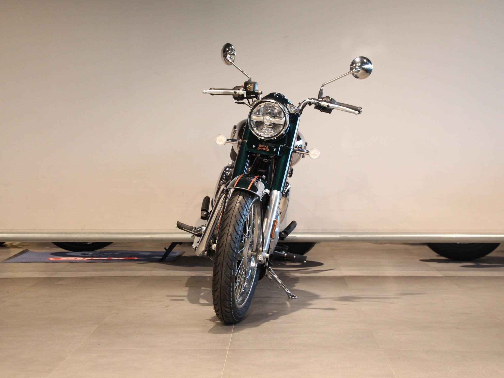 Royal-Enfield CLASSIC 350 (bj 2026), Motoren, Lorentzlaan 14
3401 MX  IJSSELSTEIN UT, Bedrijf, Overig, Info@motomondo.com