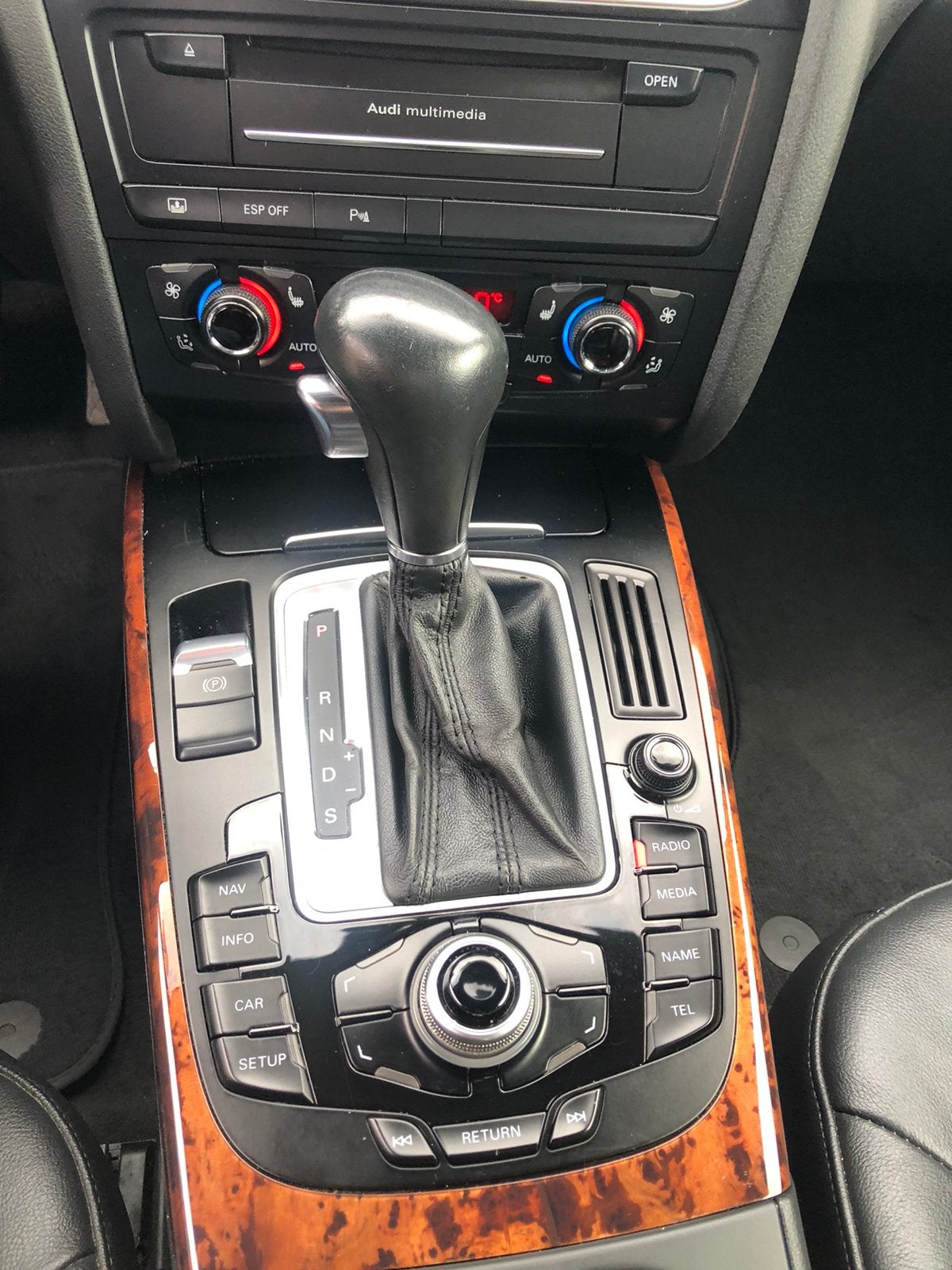 Foto 17 van Audi A5 Coupé 3,2 FSI Quattro Autom/ Leer 266 PK !!!