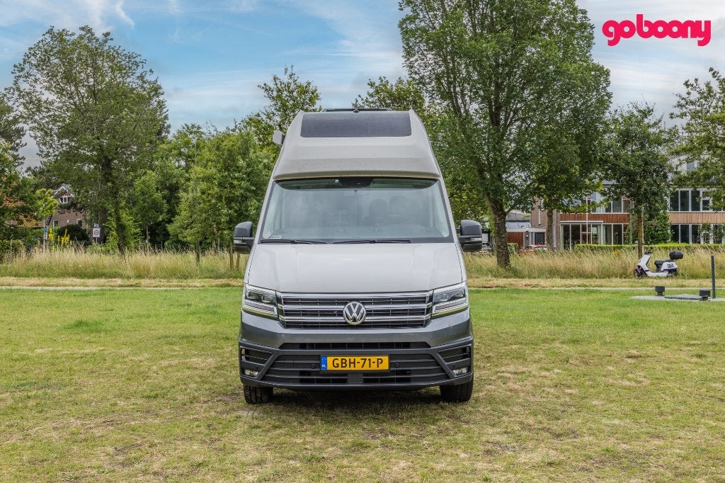 De allermooiste VW Grand California 600 met 2026 treeplank, Automaat, Chemisch toilet, Buscamper of Camperbus, Luifel