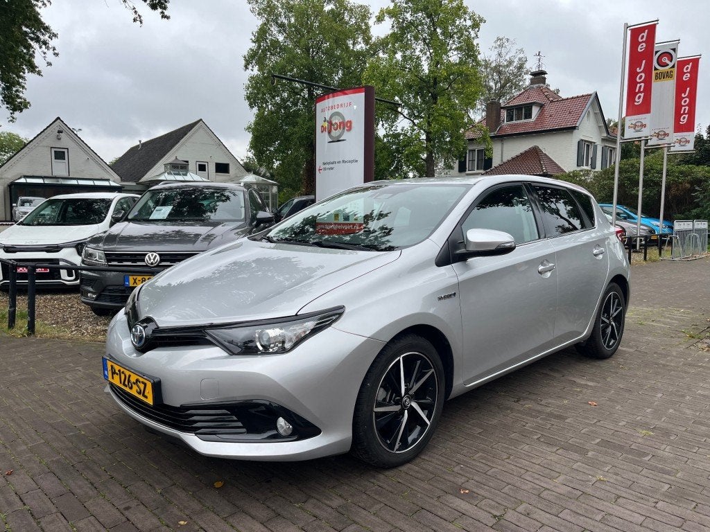 Toyota AURIS 1.8 HYBRID DYNAMIC AUTOMAAT / CAMERA / CRUISE C, Automaat, Gebruikt, Euro 6, 4 cilinders