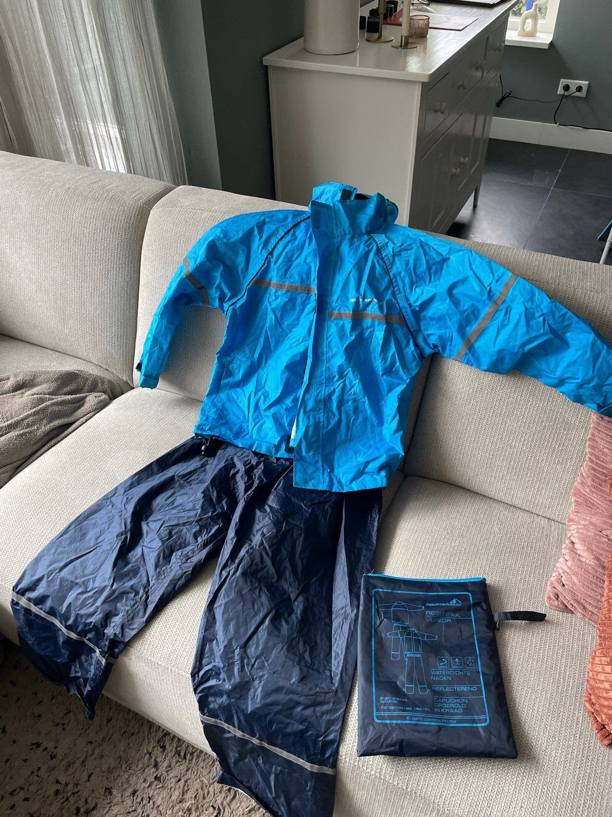Mountain Peak Regenpak Junior - Blauw (Maat 140), Caravans en Kamperen, Regenkleding, Ophalen of Verzenden, Zo goed als nieuw