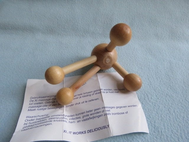 Nieuwe houten massage spin met 4 poten Xi, Ophalen of Verzenden, Nieuw, Apparaat