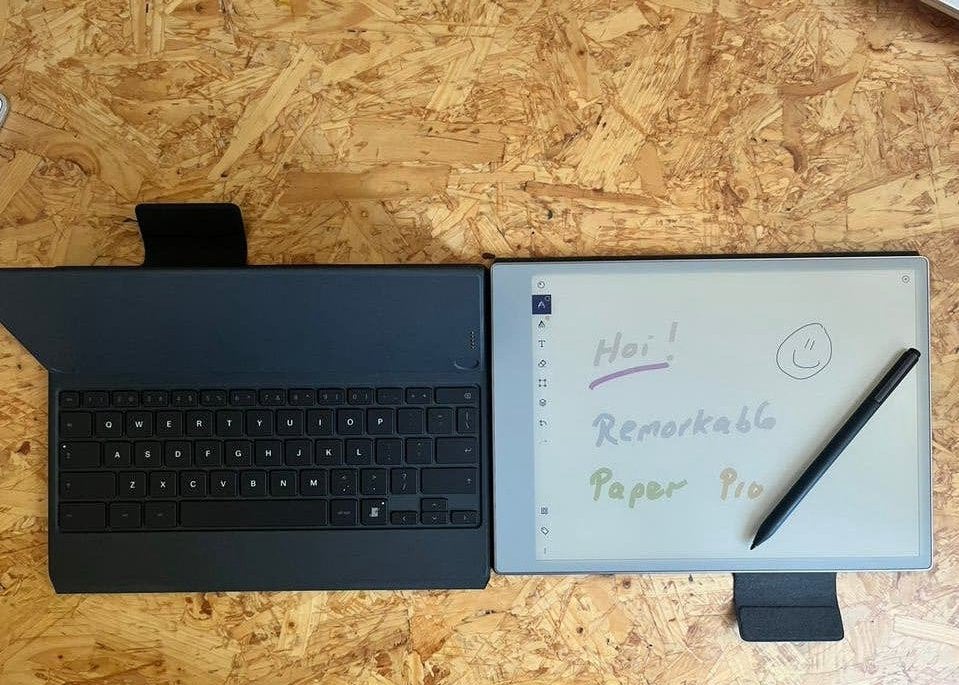 Remarkable Paper Pro + Hoes + Keyboard + Pen, Ophalen of Verzenden, Zo goed als nieuw