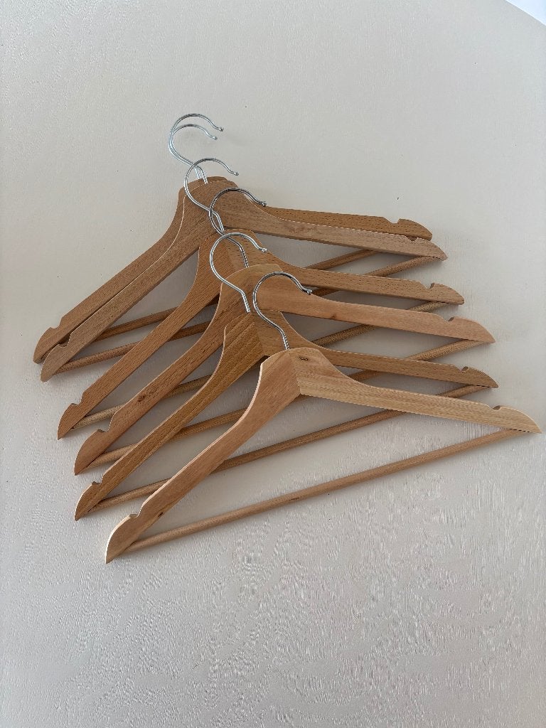 IKEA Houten Kleerhangers – 13 stuks, Ophalen, Zo goed als nieuw, Hout, Volwassenen