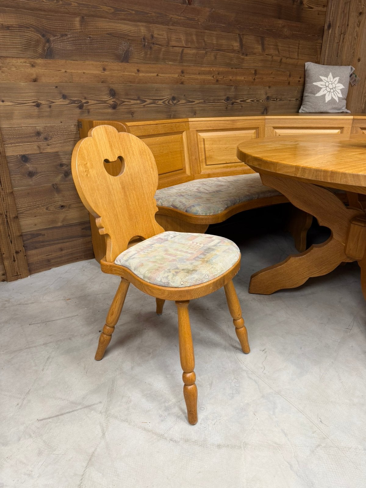 Vintage ronde Alpen Stube set | Oostenrijkse eethoek, Ophalen, Gebruikt, Hout