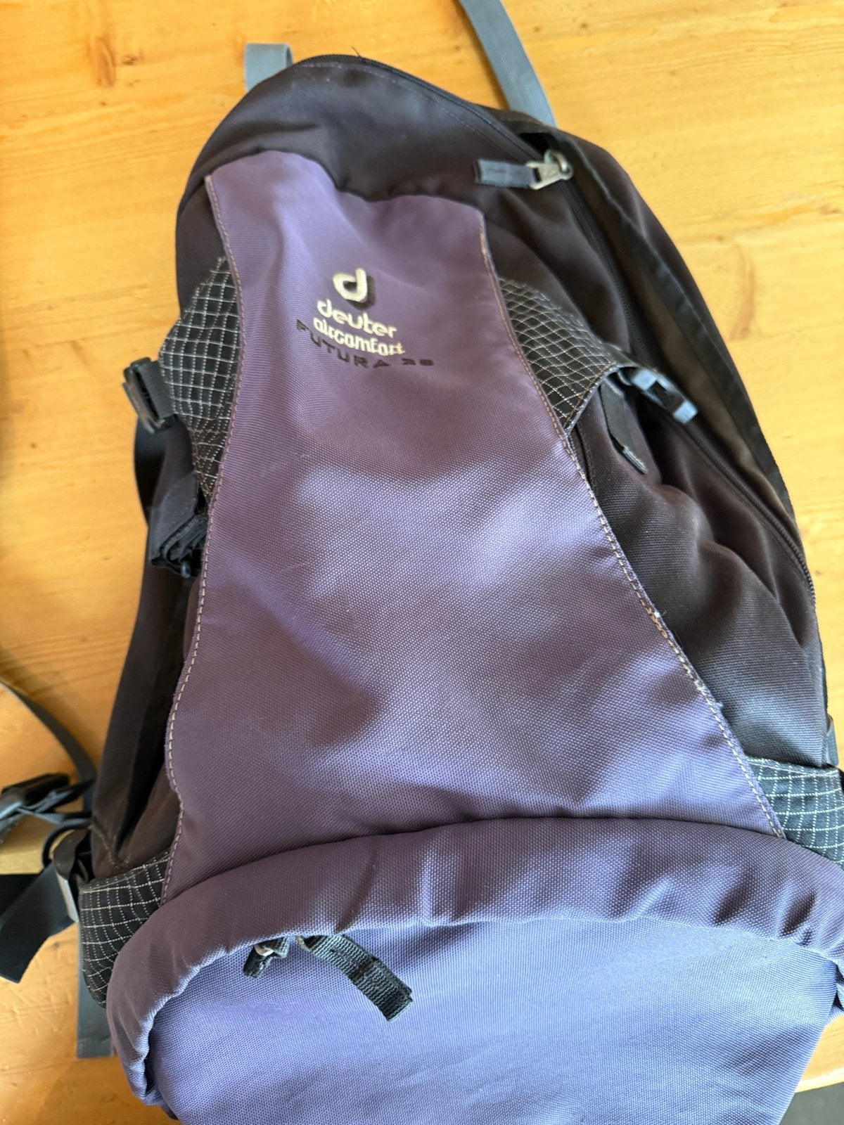 Deuter Aircomfort Futura 25 rugzak, Sieraden, Tassen en Uiterlijk, Gebruikt, 25 tot 40 cm, Ophalen of Verzenden, Trekking