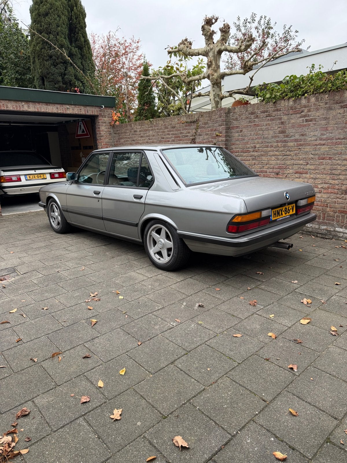 BMW 525e e28 1987 Grijs, Auto's, 1200 kg, 129 pk, 2674 cc, Particulier