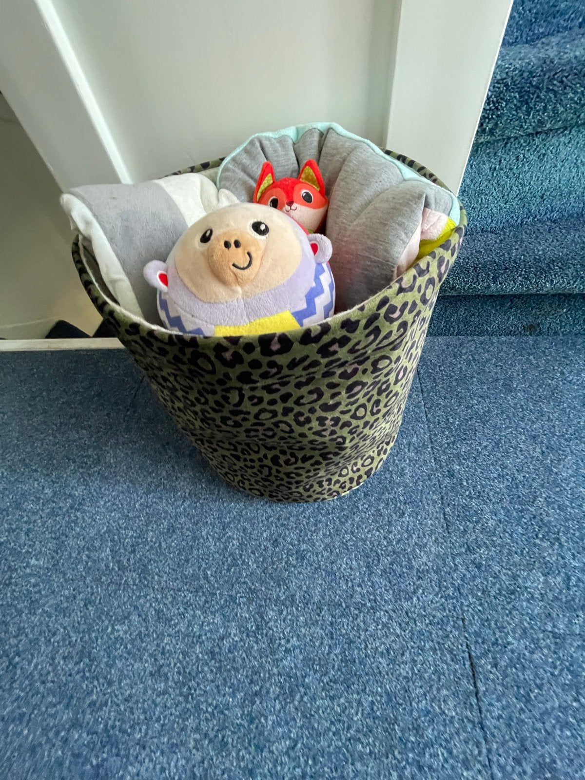 Woezel en Pip boxkleed met speeltjes, Ophalen, Gebruikt