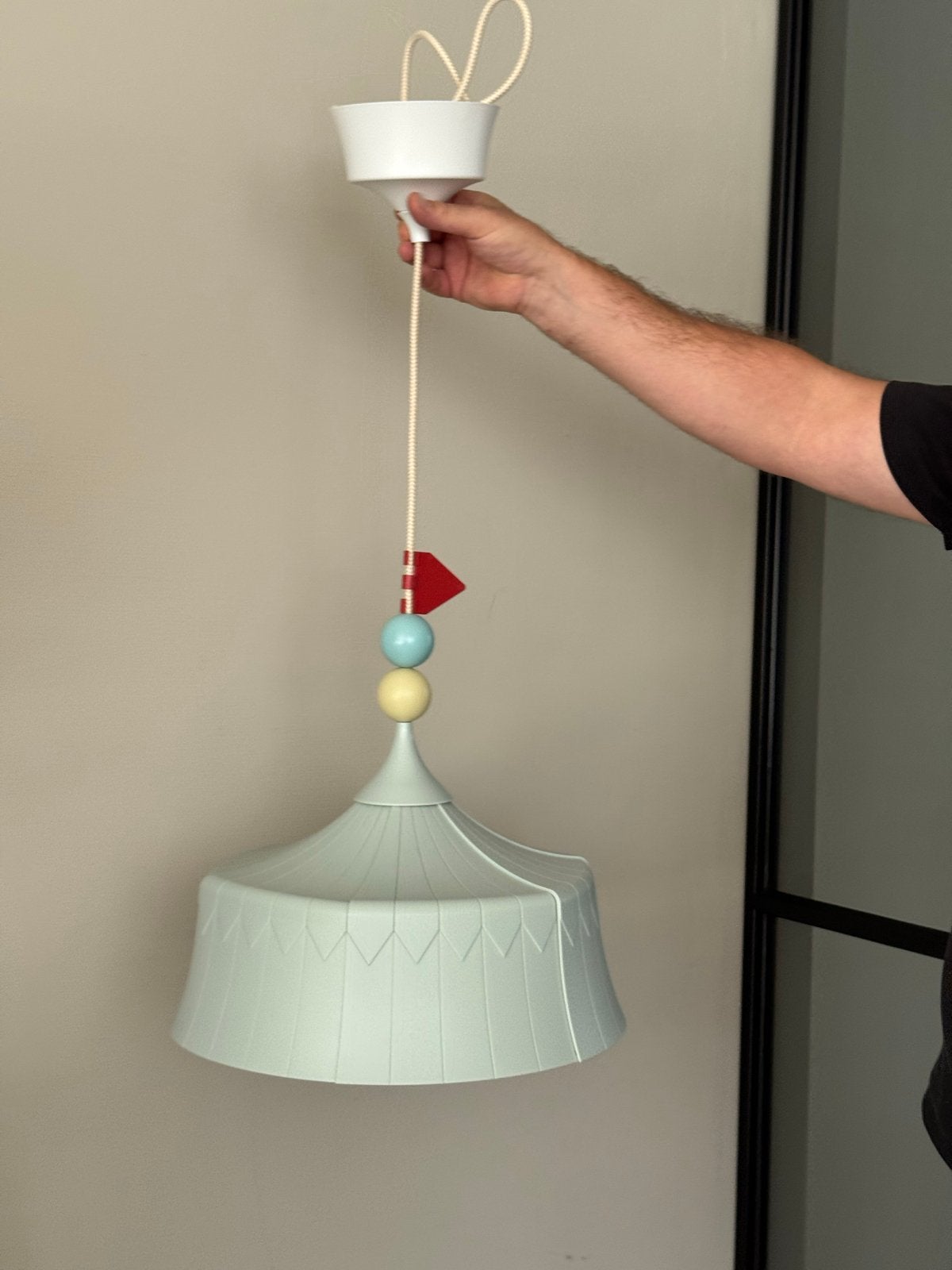 Leuke kinderlamp in circustent stijl, Ophalen of Verzenden, Zo goed als nieuw, Kunststof, E27 (groot)