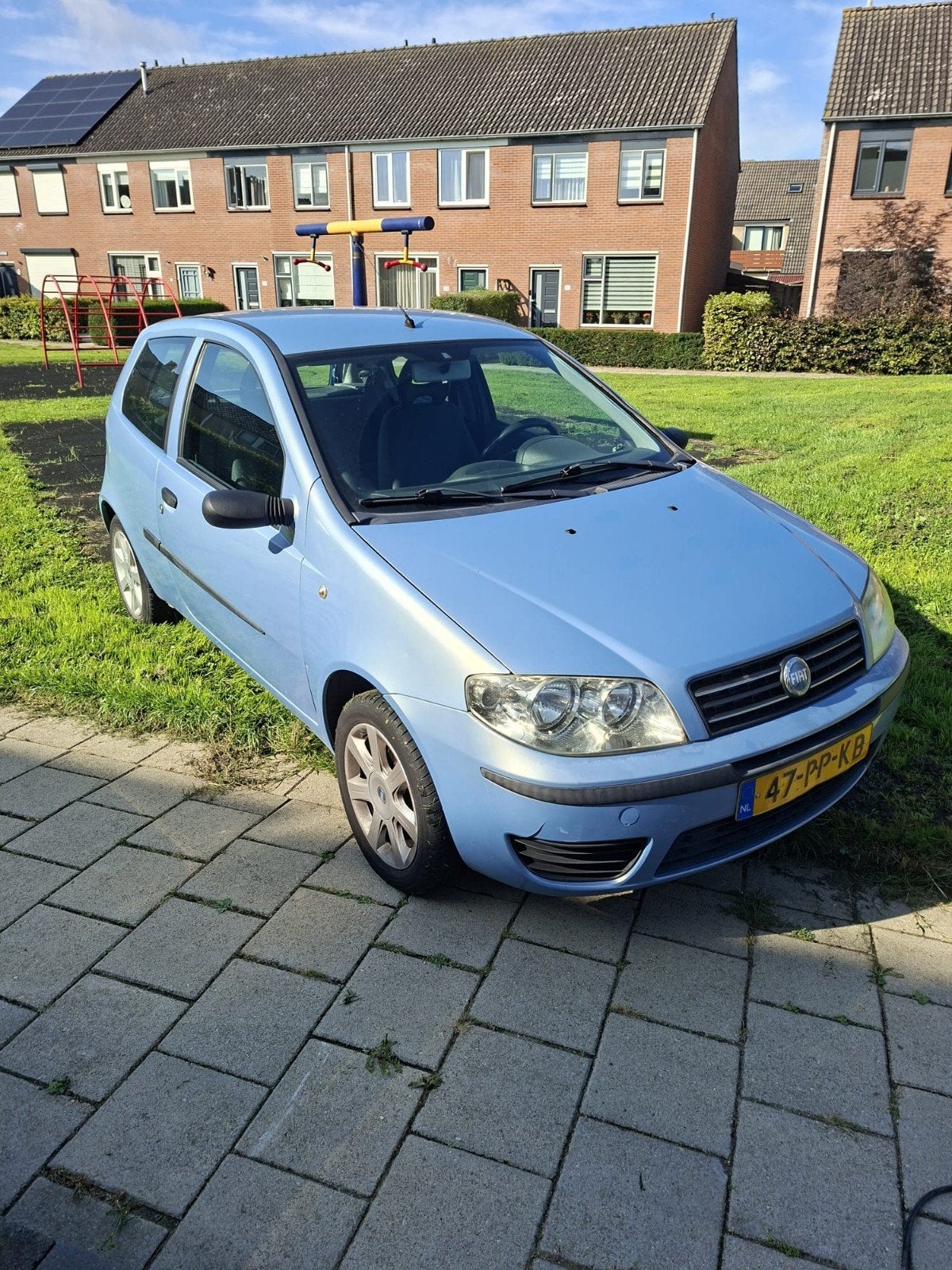 Fiat Punto 1.2 3DR 2004 Blauw, Auto's, Voorwielaandrijving, 4 cilinders, Origineel Nederlands, Handgeschakeld