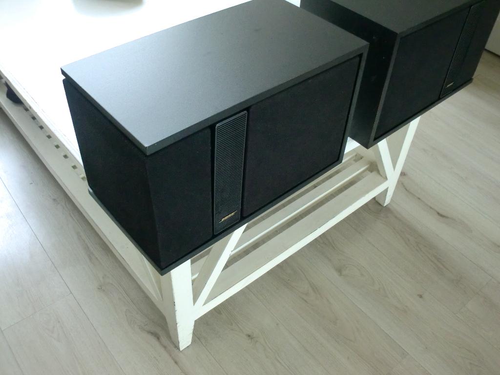 Bose 301 serie 2 in nette staat en te beluisteren. Set prijs, Ophalen of Verzenden, Zo goed als nieuw, 60 tot 120 watt, Bose