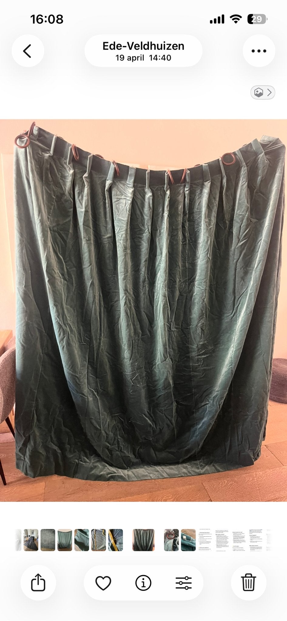2 X Hema fluwelen gordijn, groen, met ringen, Huis en Inrichting, Met ringen, Fluweel, Ophalen of Verzenden, Zo goed als nieuw