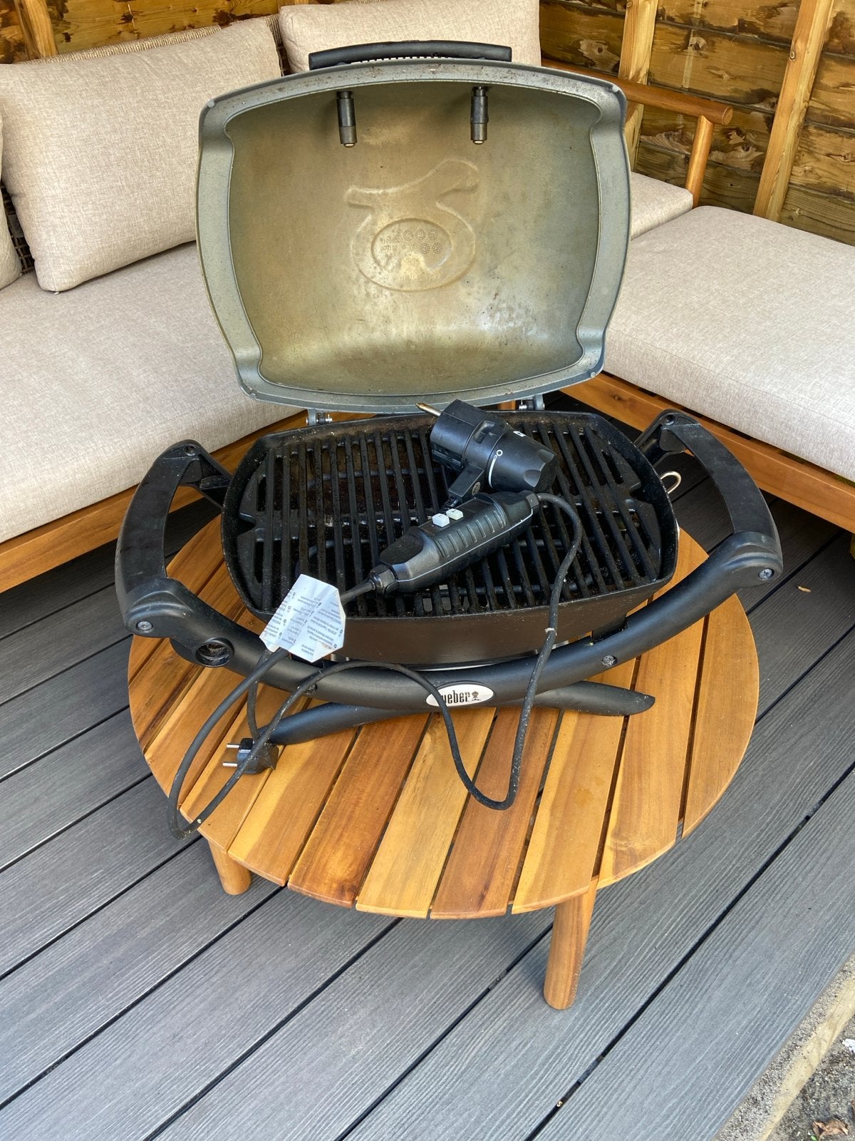 Weber Q1400 elektrische barbecue - Compact en krachtig, Tuin en Terras, Elektrische barbecues, Ophalen of Verzenden, Gebruikt