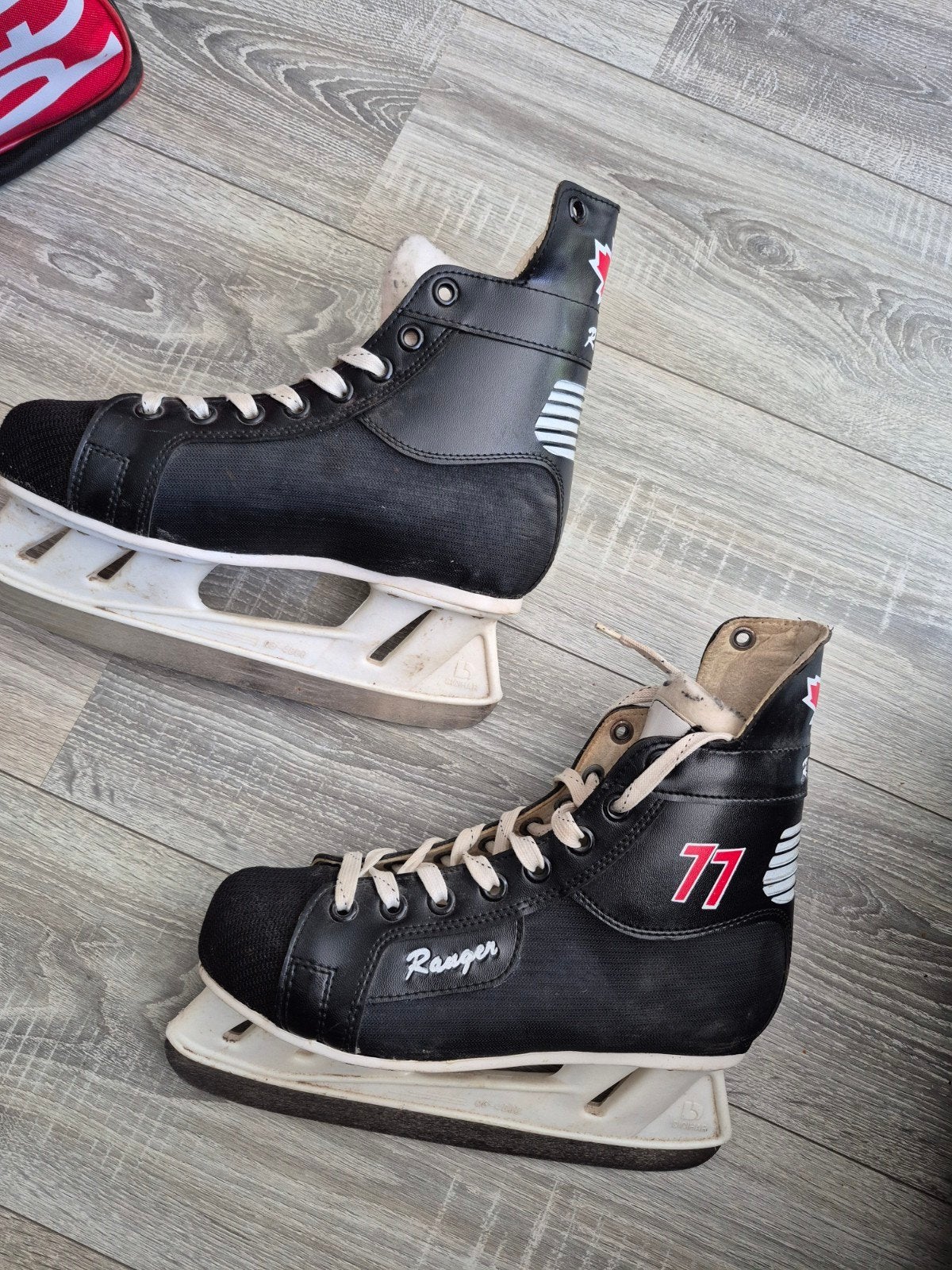 Reager ijshockeyschaatsen - Maat 41, Sport en Fitness, IJshockey, Ophalen of Verzenden, Gebruikt, Schaatsen