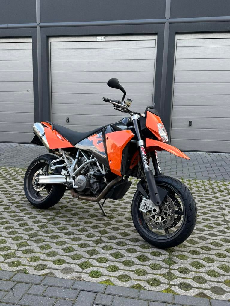 KTM 950 Supermoto, Ophalen