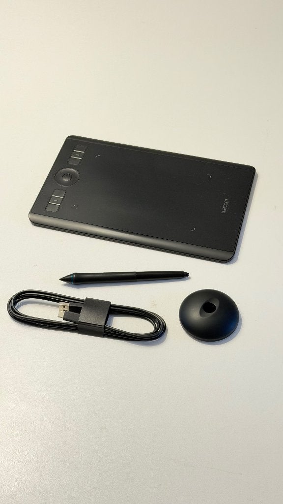 Wacom Intuos Pro S - Tekentablet - 157 x 98 mm, Multi-touch, Ophalen of Verzenden, Zo goed als nieuw, Draadloos