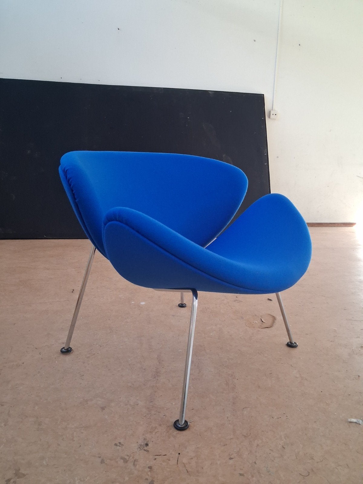 Artifort Orange Slice fauteuil - Blauw, Huis en Inrichting, Fauteuils, Nieuw, 75 tot 100 cm, Stof, 50 tot 75 cm