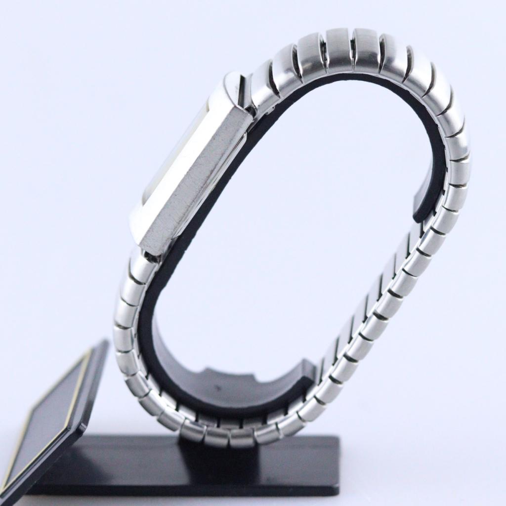 Commodoor Quartz Horloge, Flex Ltd., Zo goed als nieuw, https://flex.com/contact-us, Nobelstraat 10, 5807 GA Oostrum LB, Limburg, Nederland
