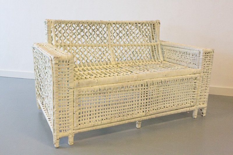 Decoratief rieten bankje in koloniale stijl, Ophalen
