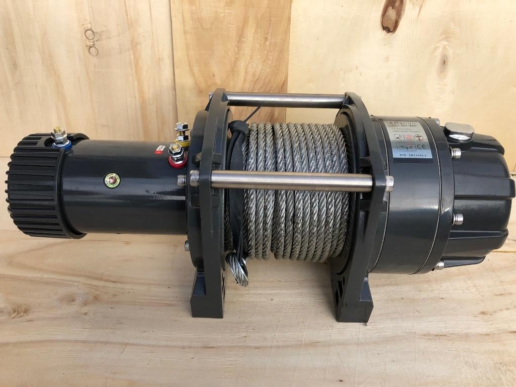 Hijslier 1200 kg 12V 18-25 mtr 8.1 mm kabel/touw draadloos