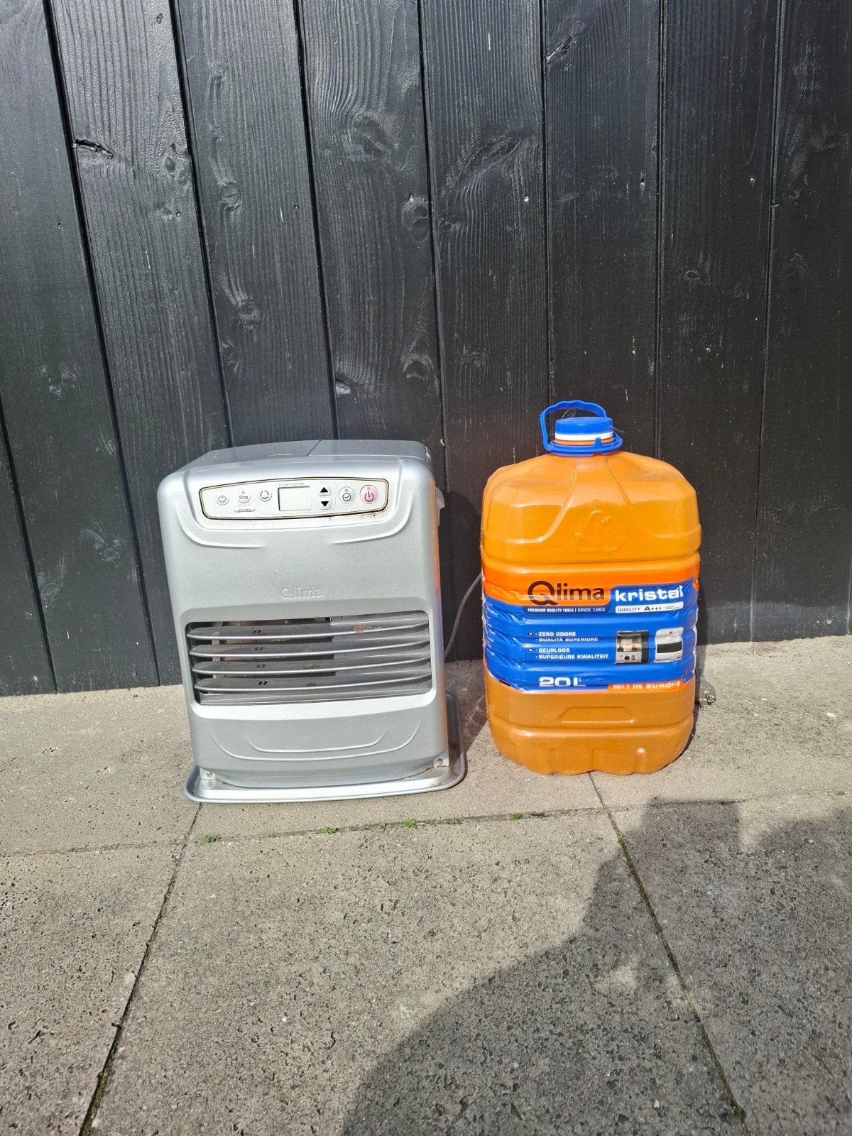 Qlima Kristal petroleumkachel met 20L brandstof, Ophalen, 30 tot 80 cm, Gebruikt, Kachel