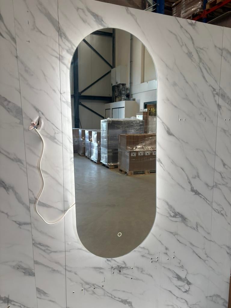 H&R Spiegel Oval 40 x 100 cm met verlichting, Minder dan 50 cm, Wltradingnl@outlook.com, Nieuw, Ophalen of Verzenden