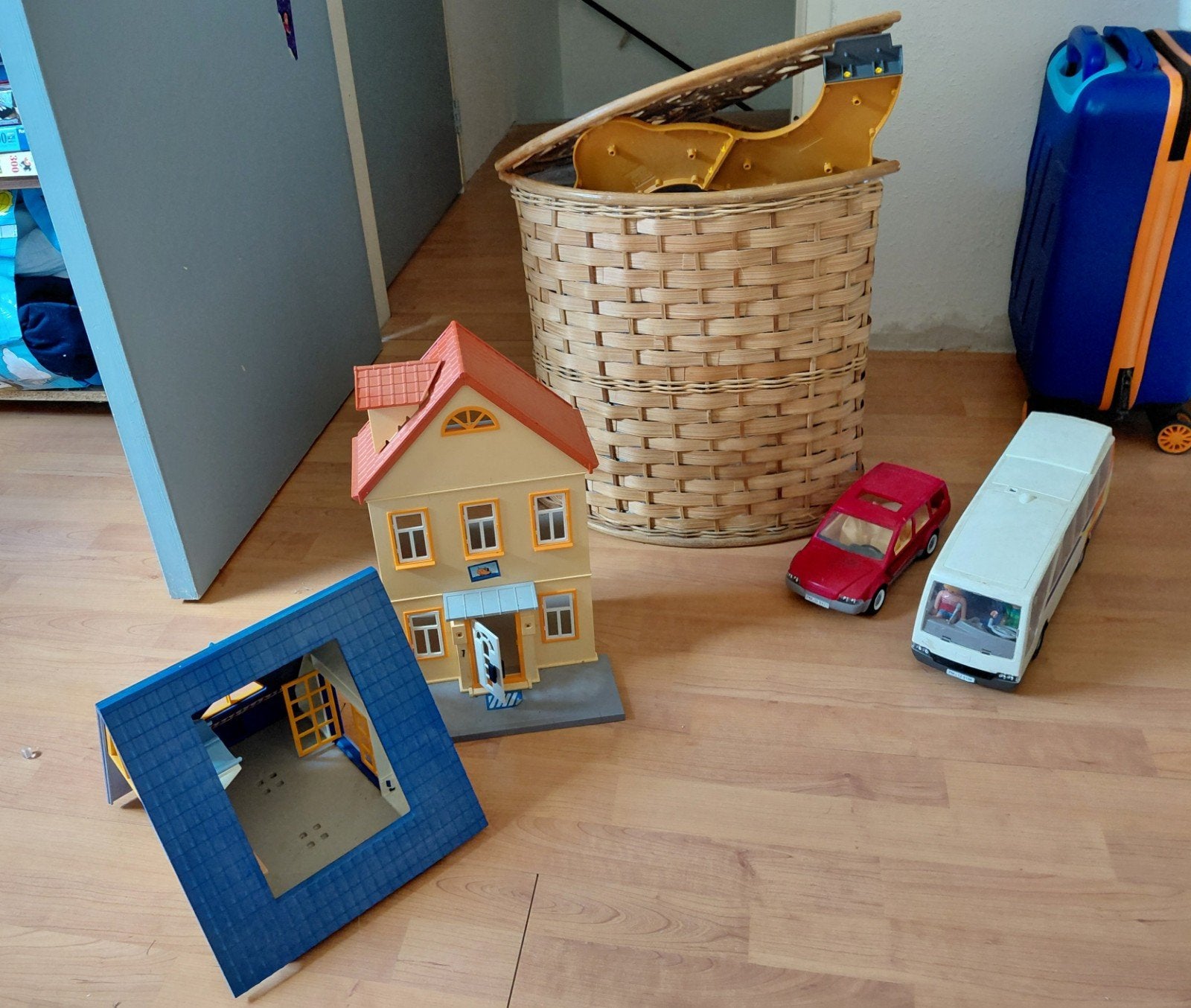 Veel playmobil niet gratis, Ophalen, Zo goed als nieuw