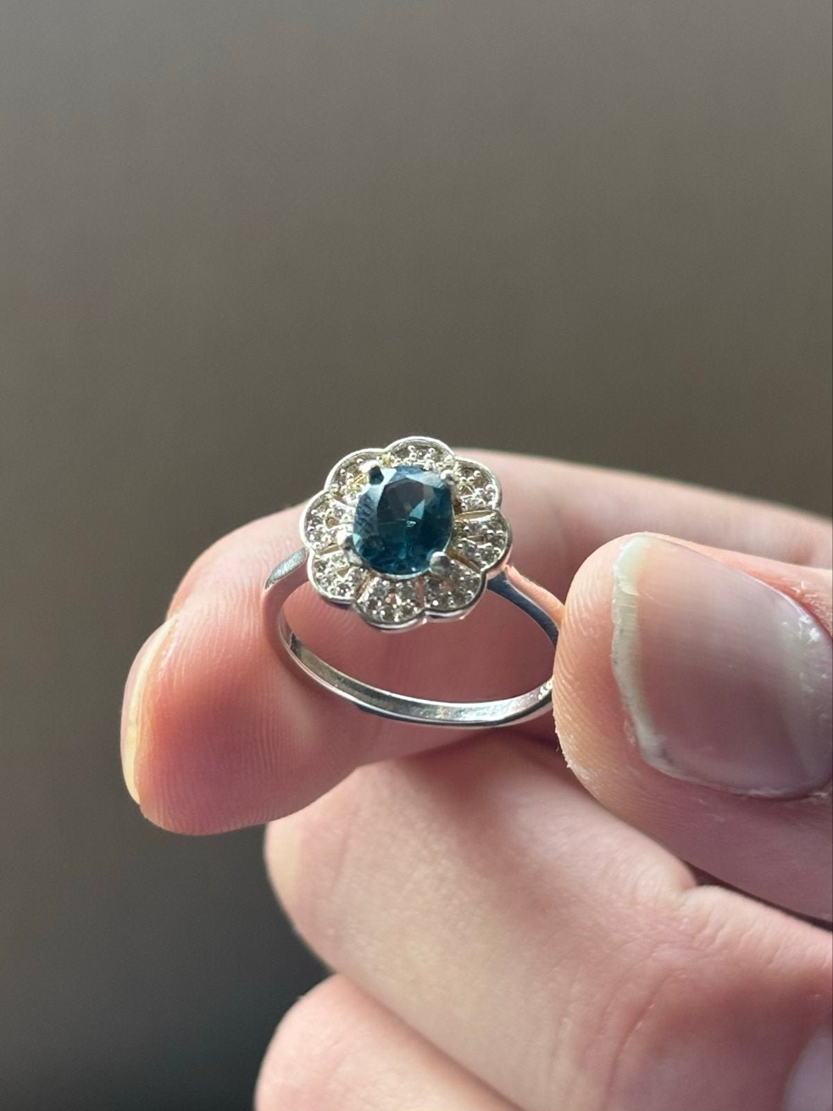 Zilveren ring (925) met ovale blauwe steen - 19mm, Blauw, 19 tot 20, Ophalen of Verzenden, Zo goed als nieuw