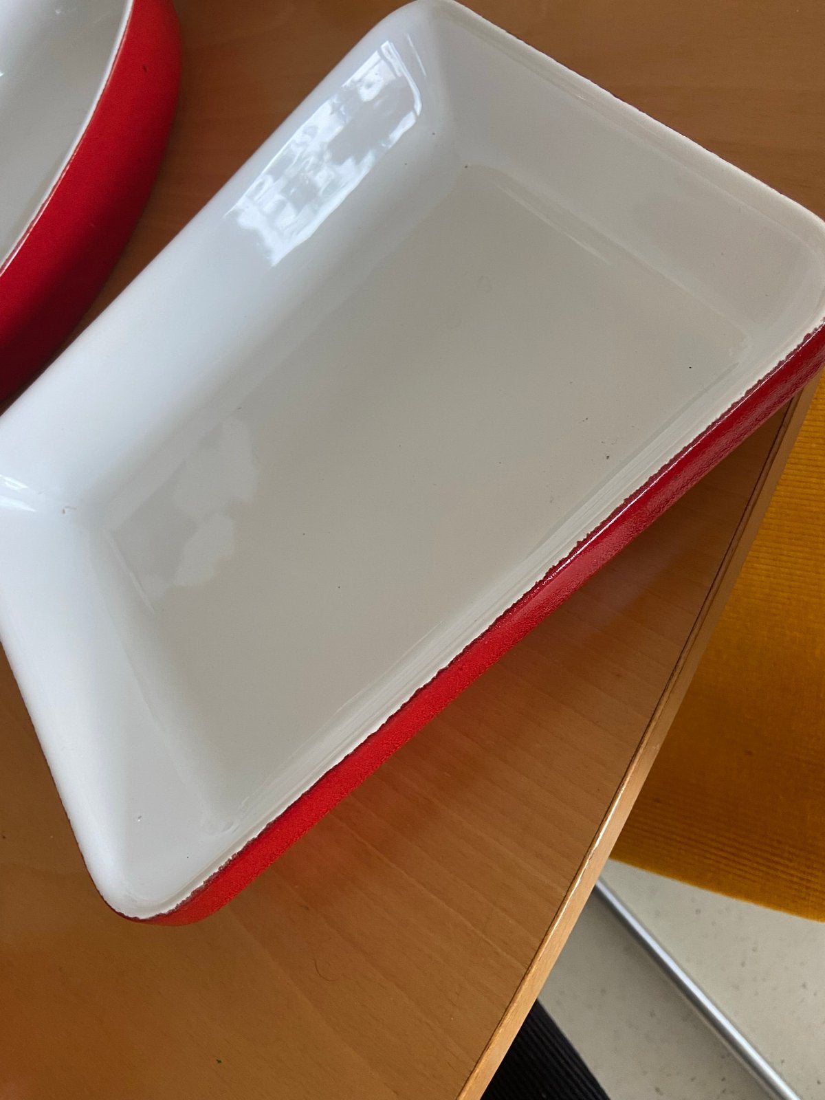 Nieuwe Emile Henry ovenschaal - Knalrood 20x26 cm, Nieuw, Ophalen of Verzenden, Steen/keramiek, Rood
