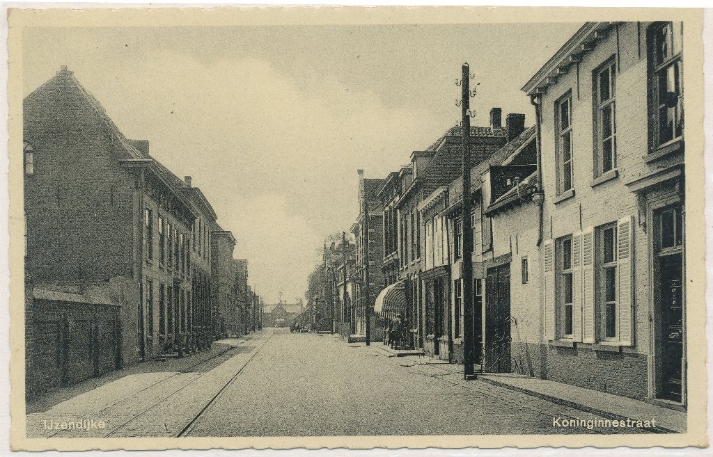 IJzendijke - Koninginnestraat  1957, Ophalen of Verzenden, 1940 tot 1960, Gelopen, Zeeland