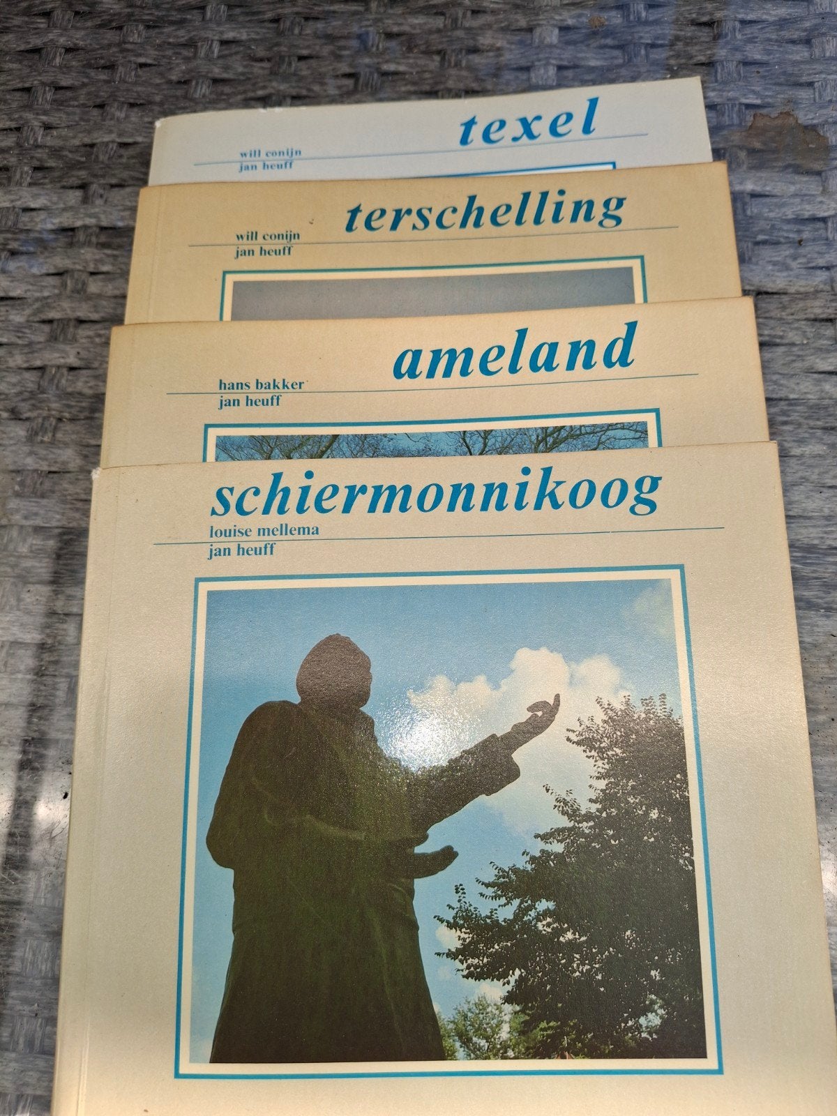 4x Wadden: Texel, Terschelling, Ameland, Schiermonniko, Boeken, Ophalen of Verzenden, Gelezen, Will Conijn, Jan Heuff, Hans Bakker, Louise Mellema