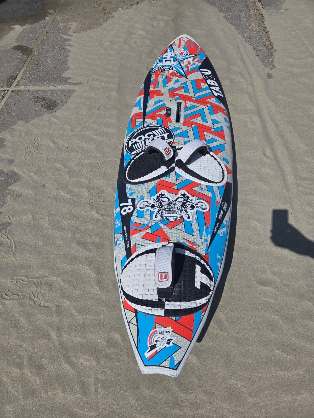 Tabou Pocket 78 ltr. windsurfplank - Zeer goede staat!, Watersport en Boten, Ophalen, Zo goed als nieuw, Plank, Met vin(nen)