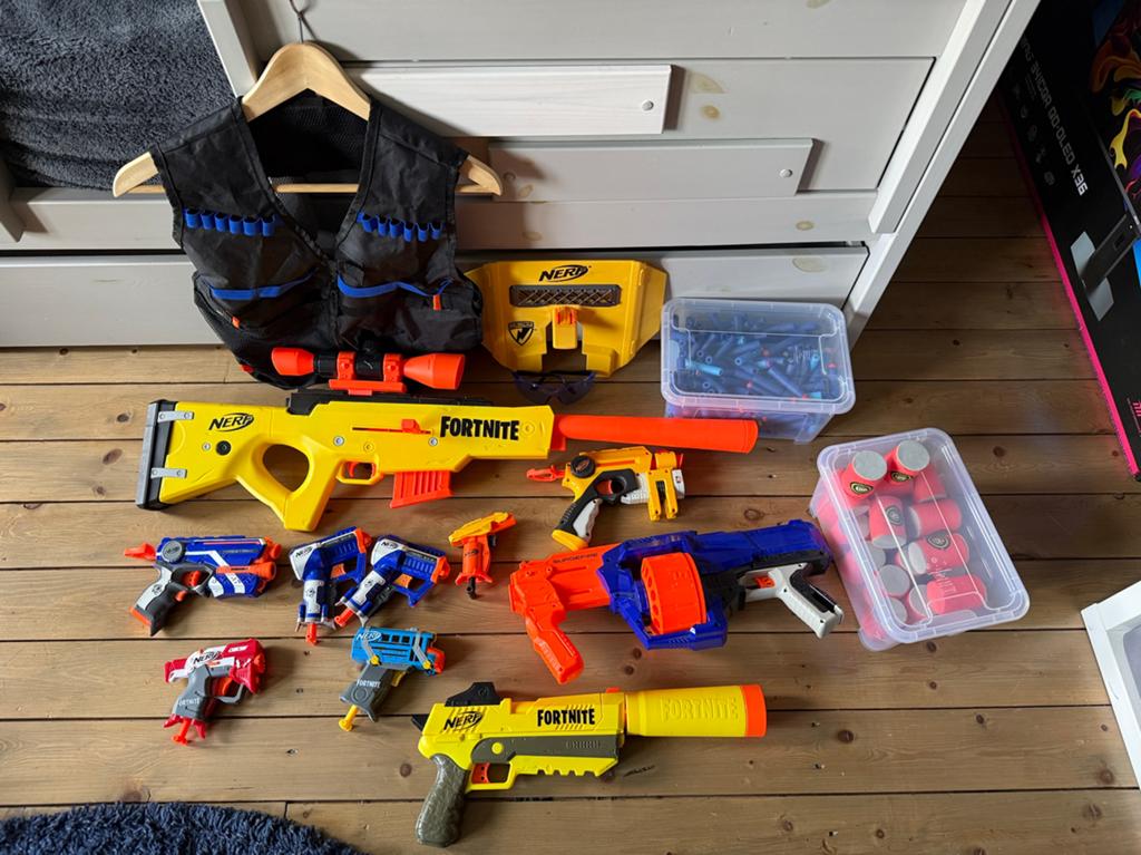 Grote Nerf Fortnite collectie met vest en accessoires, Ophalen, Gebruikt, Jongen of Meisje